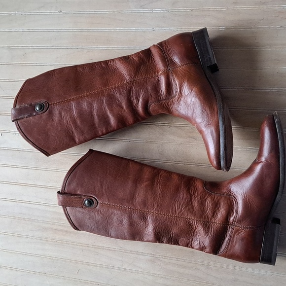 FRYE MELISSA BUTTON RIDING WESTERN TALL BOOTS COGNAC BROWN CLASSIC $348 - Picture 2 of 16